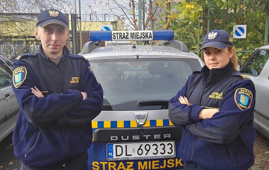 Straż Miejska sprawdza czym legniczanie palą w piecu