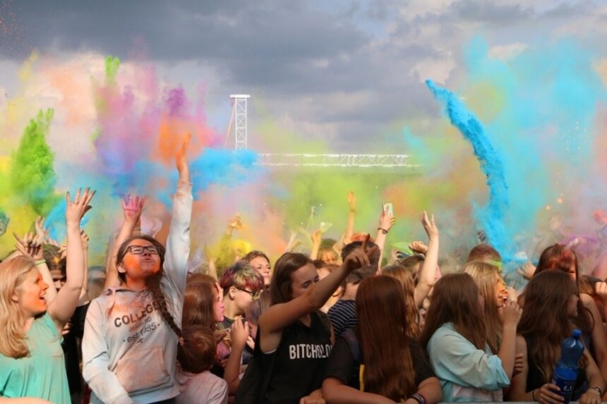 legnicna-holi-festival
