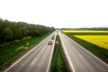 Dwa warianty przebudowy autostrady A4 Wrocław - Krzywa