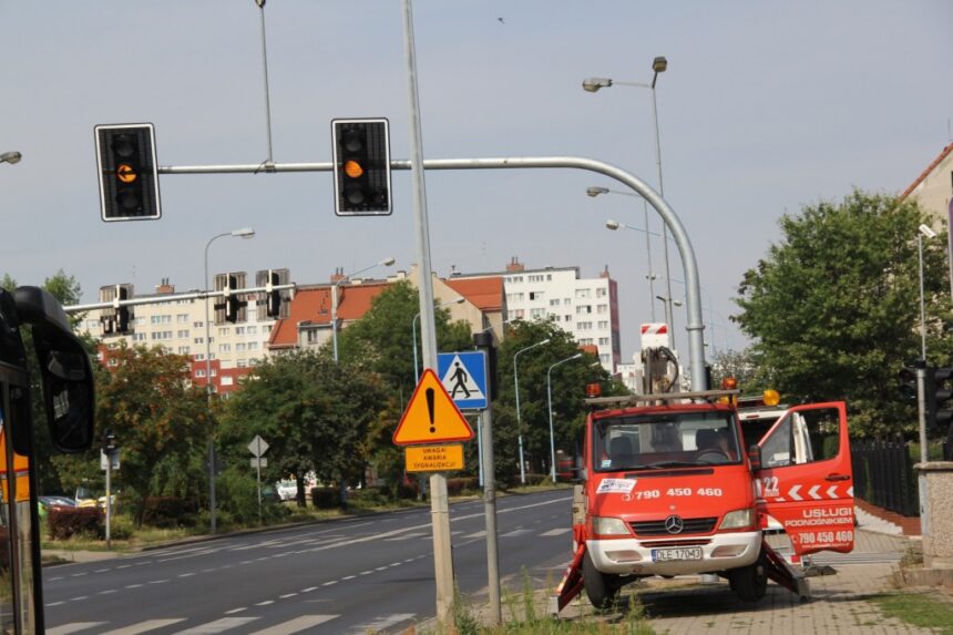 Sygnalizacja przy W. Niedźwiedzicy w końcu działa! No prawie