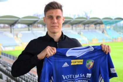 Kacper Kostorz wzmocnił linię ataku Miedzi Legnica