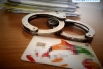 Znalazł cudzą kartę płatniczą... i zaczął z niej korzystać