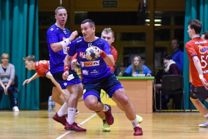 Paweł Piwko przedłużył umowę z Siódemką Miedź Legnica