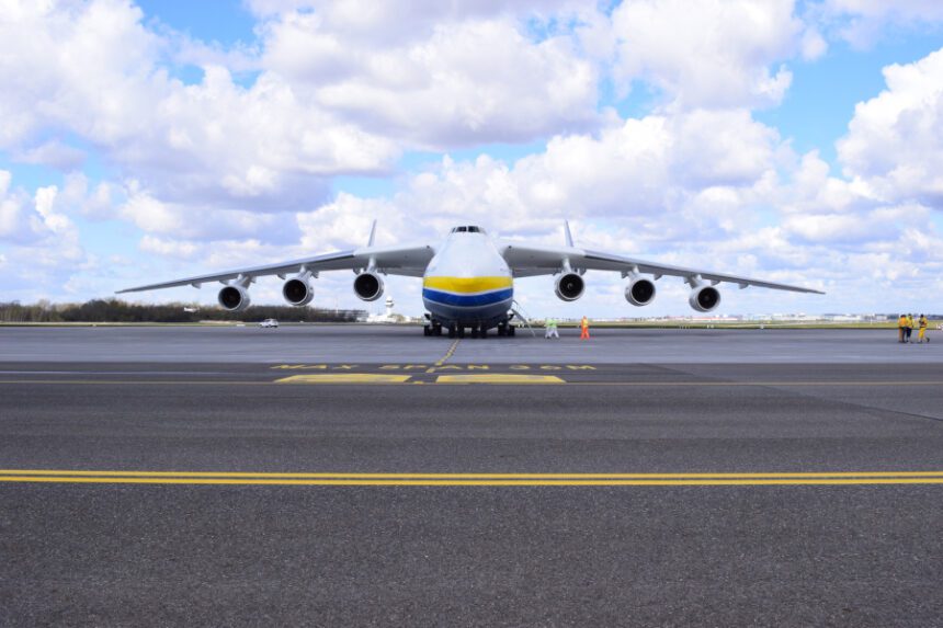 Antonow An-225 Mriya w służbie KGHM-u i LOTOSU