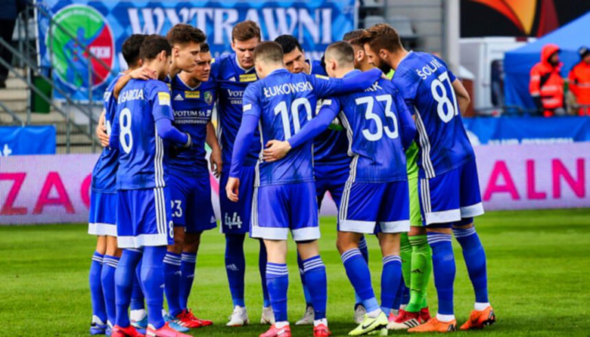 Miedź Legnica pewna gry w barażach o ekstraklasę