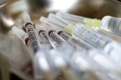 Na Dolnym Śląsku ruszyły szczepienia przeciwko COVID-19