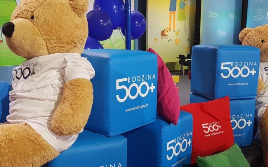 Specjalny kreator pomoże wypełnić wniosek do programu 500+