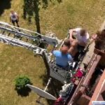 Przestępca-akrobata uciekał przed policjantami... po balkonach