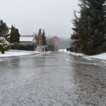 Uwaga na gołoledź! Drogi i chodniki mogą być śliskie [OSTRZEŻENIE METEOROLOGICZNE]