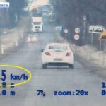 Pędził 128 km/h przy ograniczeniu do 50-tki. Dwa i pół tysiąca zł mandatu