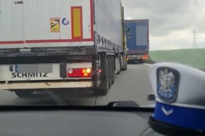 Zablokował ciężarówką korytarz życia. Zapłaci 2,5 tys. zł mandatu