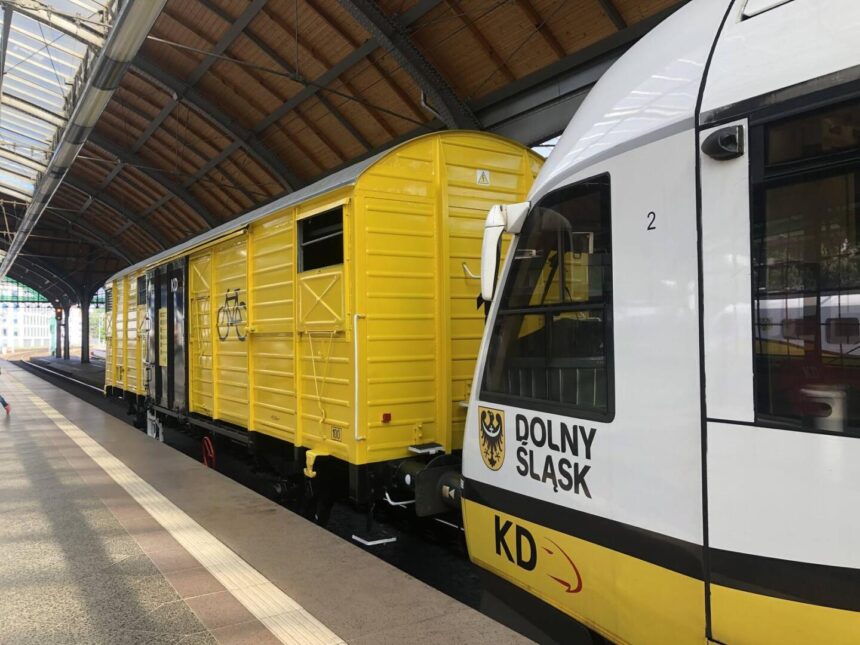 Wagony rowerowe Kolei Dolnośląskich ruszają w trasę