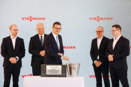 Premier wmurował kamień węgielny pod budowę nowej fabryki Viessmanna w Legnicy