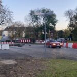 Na ul. Chojnowskiej budują bezpieczne przejście dla pieszych