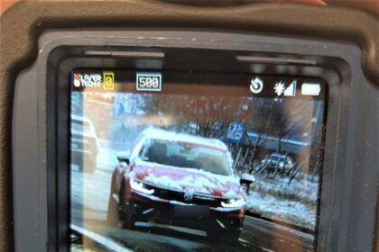 Pędził 139 km/w terenie zabudowanym. Szybko pożegnał się z prawem jazdy