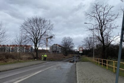 Inwestycje drogowe w Legnicy. Remont Łowickiej, budowa drogi przez Park Miejski