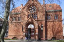 Tadeusz Gumiński uhonorowany. Został patronem Legnickiej Biblioteki Publicznej