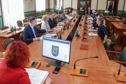 W poniedziałek sesja Rady Miejskiej Legnicy. Znamy porządek obrad
