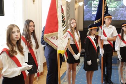 Rozpoczęły się wakacje dla blisko 14 tys. uczniów legnickich szkół