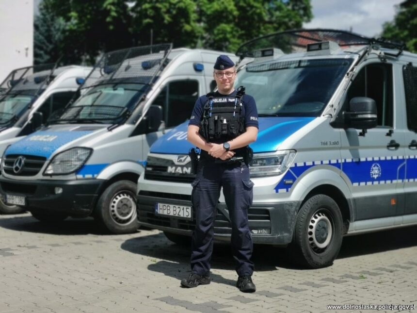 Legnicki policjant uratował nieprzytomnego mężczyznę