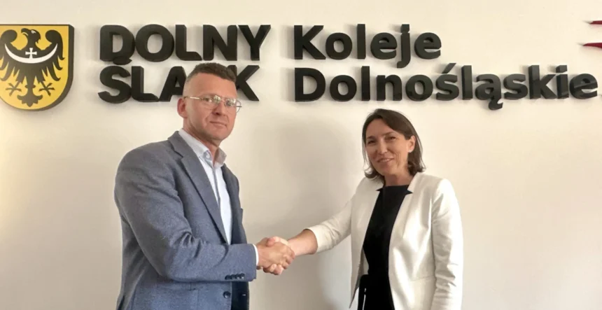 Koleje Dolnośląskie idą na zakupy. Kupują 10 nowych Elfów II