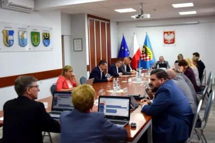 V sesja Rady Powiatu Legnickiego. Omówiono sytuację powodziową