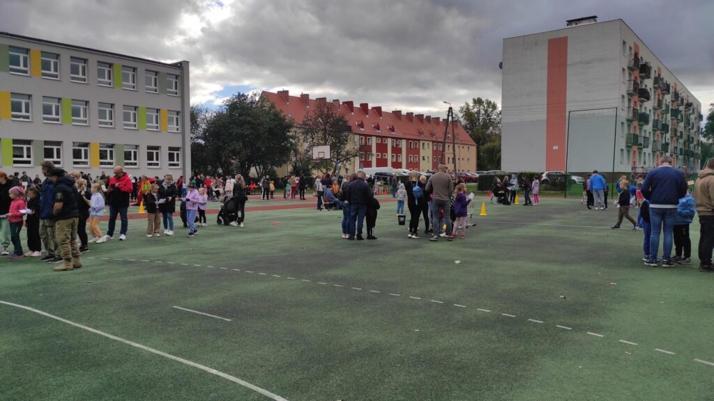 "Rodzina na TAK". Rodzinny festyn w SP19 w Legnicy