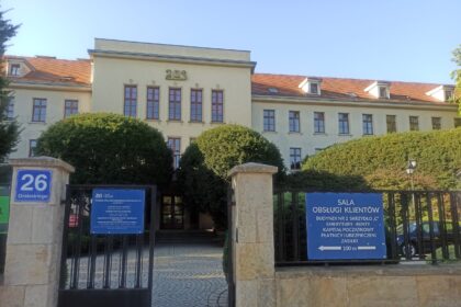 Uwaga na oszustów podszywających się pod ZUS!