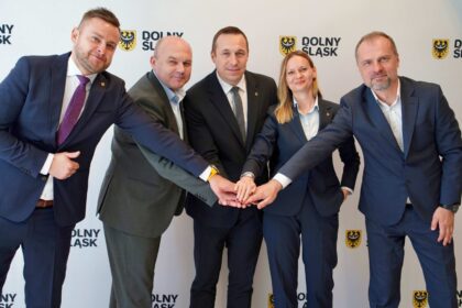 Rewolucja infrastrukturalna na Dolnym Śląsku: Podsumowanie roku pracy zarządu