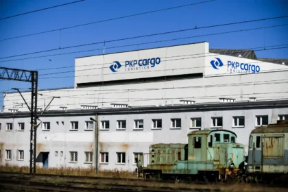 Koleje Dolnośląskie z nową bazą w Legnicy. Przejęli halę po PKP Cargo