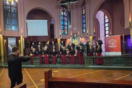Chór „Madrygał” z Legnicy Wyśpiewał Srebro na Ogólnopolskim Konkursie Chóralistyki we Wrocławiu