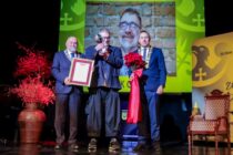 Tytuł CIVI HONORARIO dla Jacka Głomba