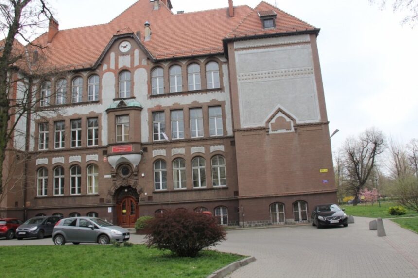 II Liceum Ogólnokształcące w Legnicy