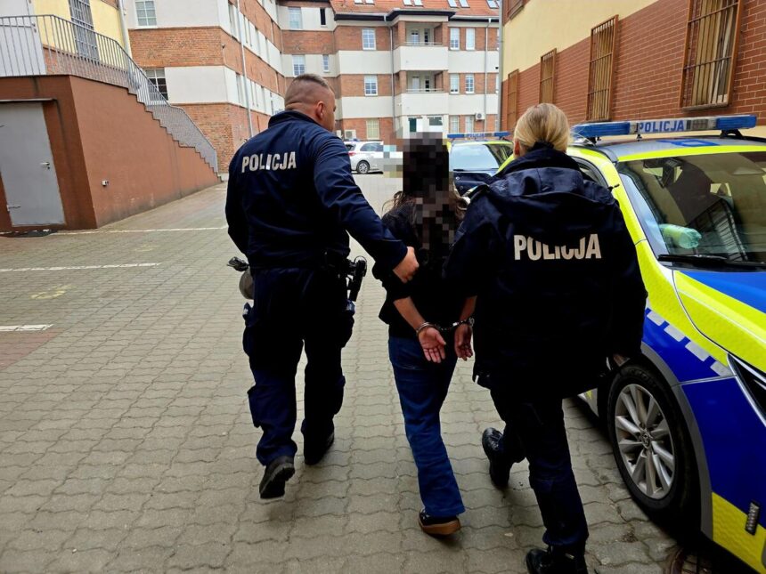 Brutalny atak na kuriera w Chojnowie. Napastniczka użyła gazu