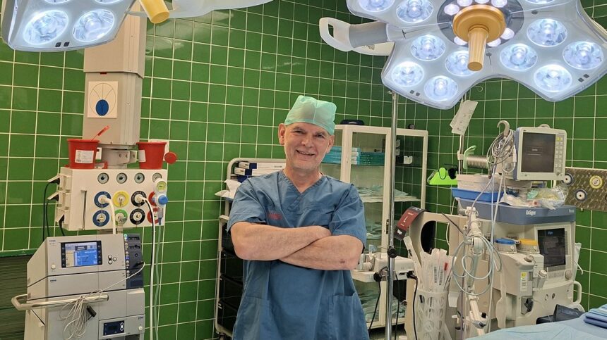 Prof. Tomasz Zatoński pokieruje laryngologią dziecięcą w legnickim szpitalu