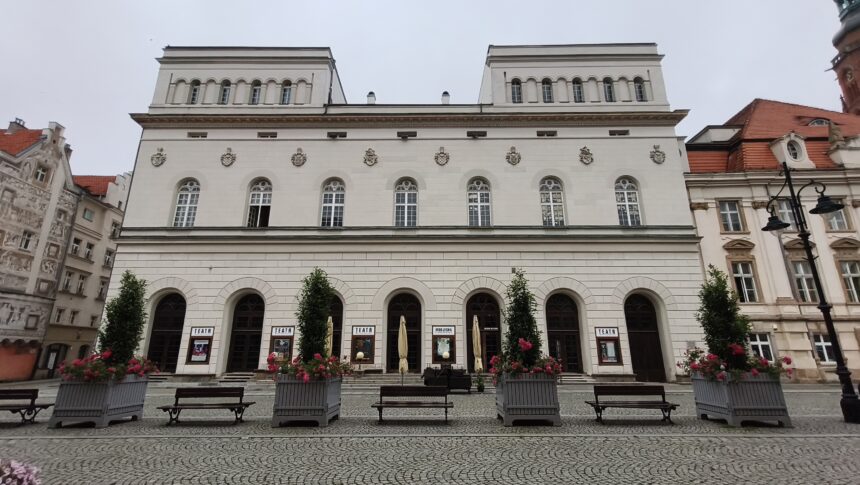 Teatr Modrzejewskiej w Legnicy