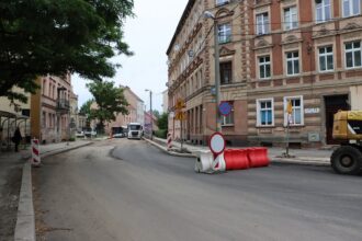 Wielkie asfaltowanie na Działkowej w Legnicy!