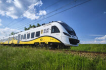 Pociągiem nad jezioro i nad morze. KD odpala wakacyjne hity od 14 czerwca