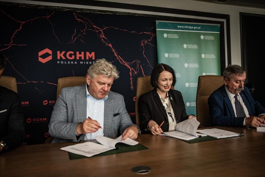 KGHM inwestuje w fotowoltaikę. Nowe farmy zasilą produkcję miedzi