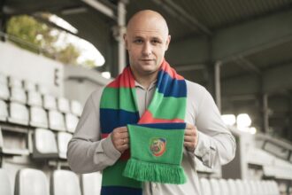 Oficjalnie: Dawid Kroczek nowym trenerem Miedzi Legnica