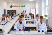 Nowa pracownia chemiczna KGHM LAB w Złotoryi. Nauka przez eksperymenty