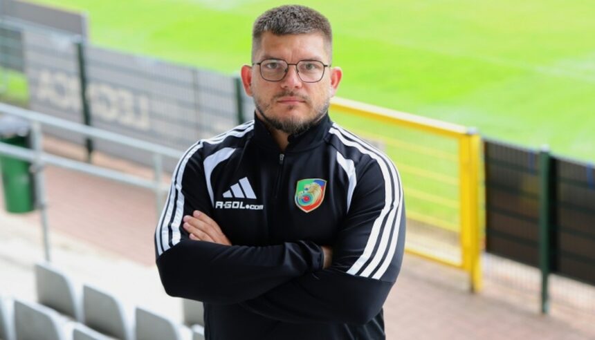 Krzysztof Mordak w sztabie Miedzi Legnica. Nowy asystent trenera Kroczka