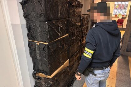 13 tysięcy nielegalnych e-papierosów zabezpieczonych w Legnicy