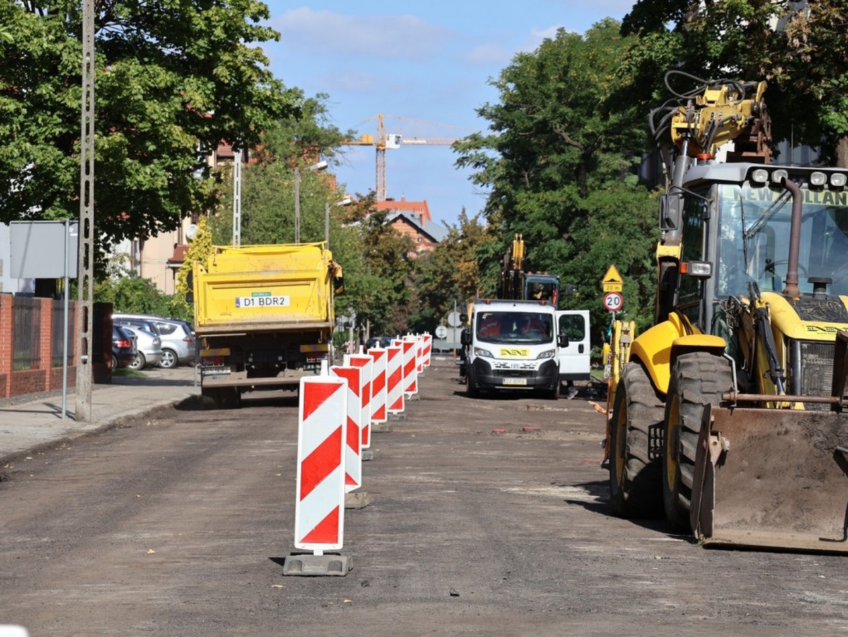 Remonty dróg na Tarninowie. Ruszyły prace na Orzeszkowej i Wojska Polskiego