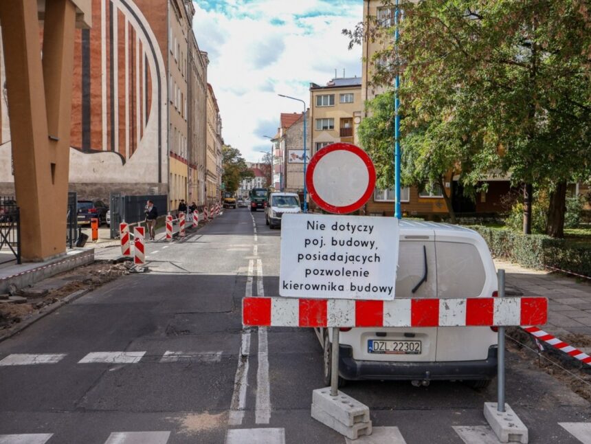 Remont ulicy Wjazdowej w Legnicy. Zmiany w organizacji ruchu i utrudnienia